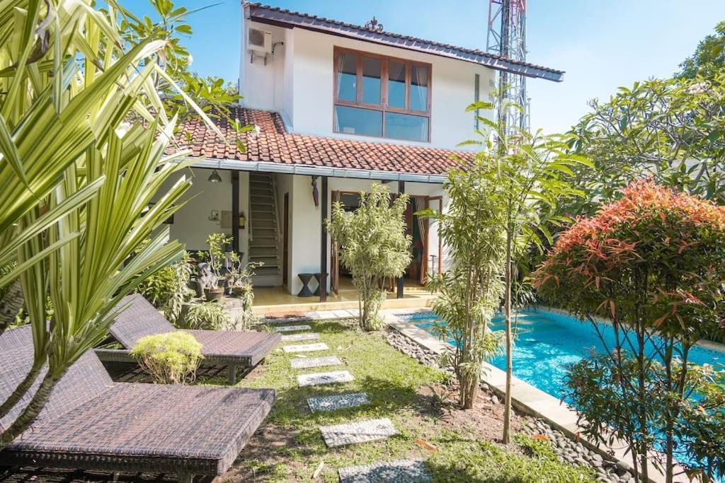 Villa Bougenville Yogyakarta Kültér fotó